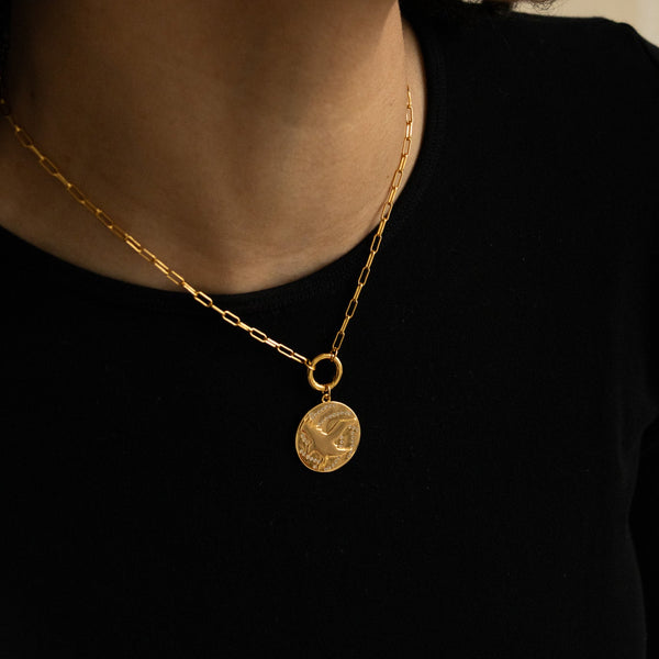 gold haikyuu charm necklace
